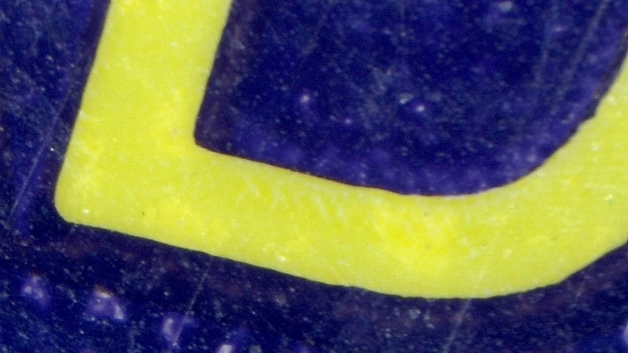 Druckinspektion und Oberflächenqualitätskontrolle Mikroskopisches Beispielbild 2